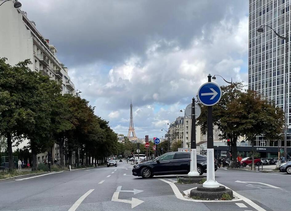Sur Les Hauteurs De Montparnasse Paris Exteriör bild